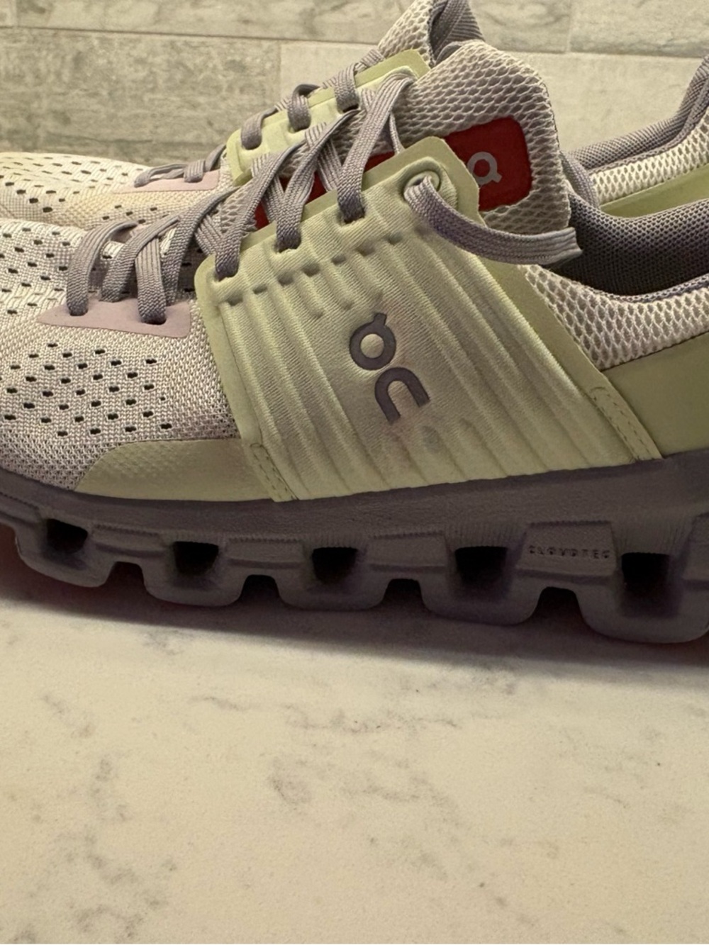On Women's Cloudswift Athletic Shoes - Light Gray with Lime and Coral Accents